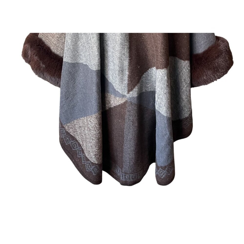 Northern Angel Anthropologie Fur Trim Poncho Sweater S/M Penny Lane Oversized - Picture 7 of 9